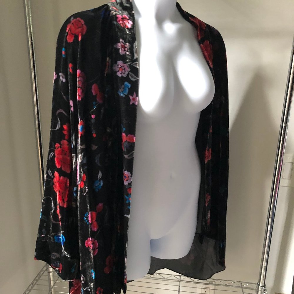 JOHNNY WAS 1X velvet dark floral kimono
